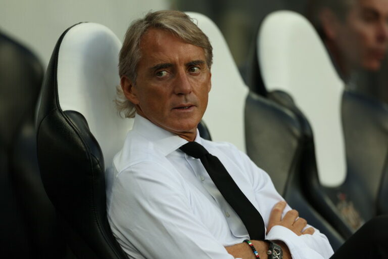 Addio ai Sogni di Gloria: Roberto Mancini Lascia la Panchina dell'Arabia Saudita