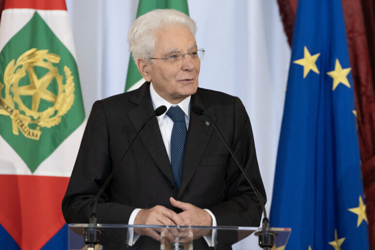 Il Baluardo della Verità: Mattarella Dichiara Sacrosanta la Libertà di Informazione