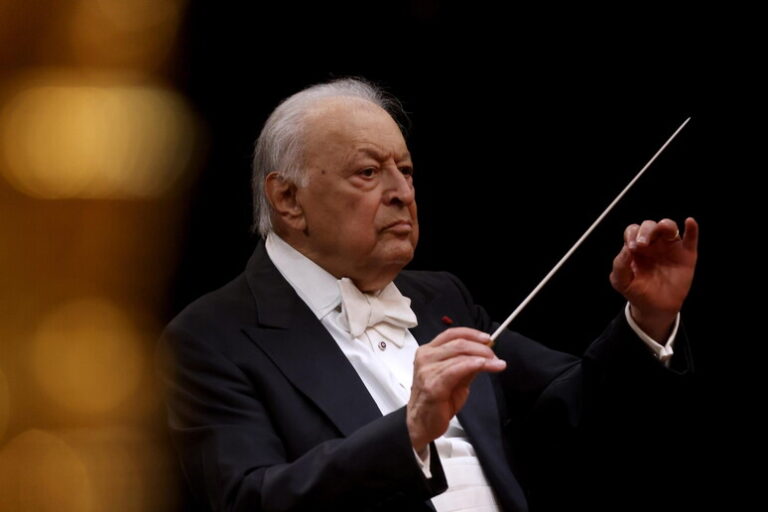 Il Maestro Ritorna: Zubin Mehta e la Sinfonia di Bruckner Incantano Firenze