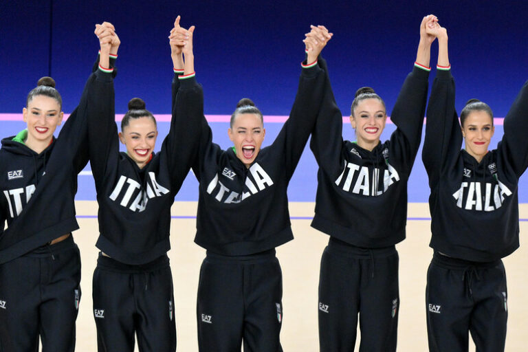 Oltre le Farfalle: Alessia Maurelli e le Guerriere della Ginnastica Ritmica