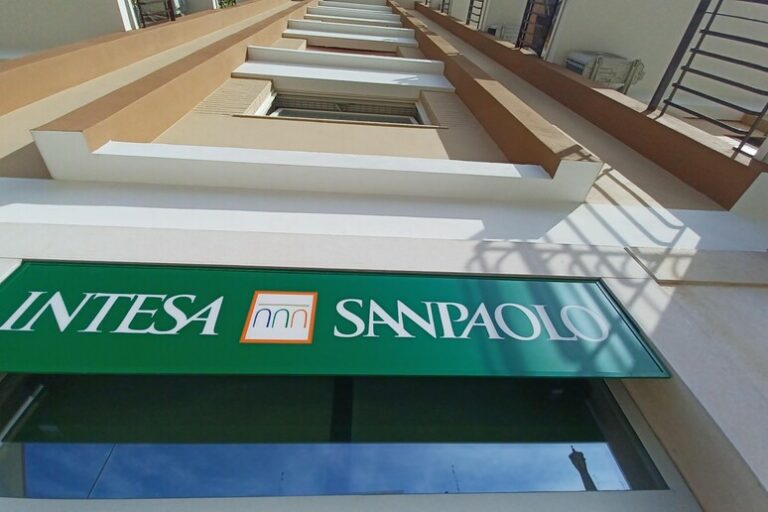 Sicurezza Bancaria: Generale Antonio De Vita alla Guida della Cybersecurity di Intesa Sanpaolo