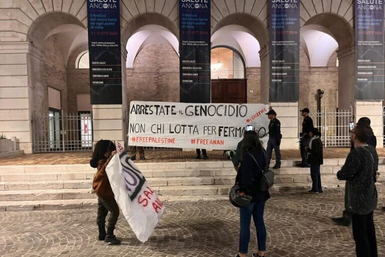 Sotto Le Stelle di Ancona: Striscioni e Cori per la Palestina e Contro il G7 Salute