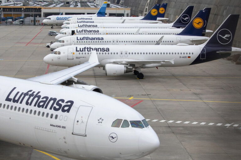 Volare nonostante la tempesta: Lufthansa naviga sopra le aspettative