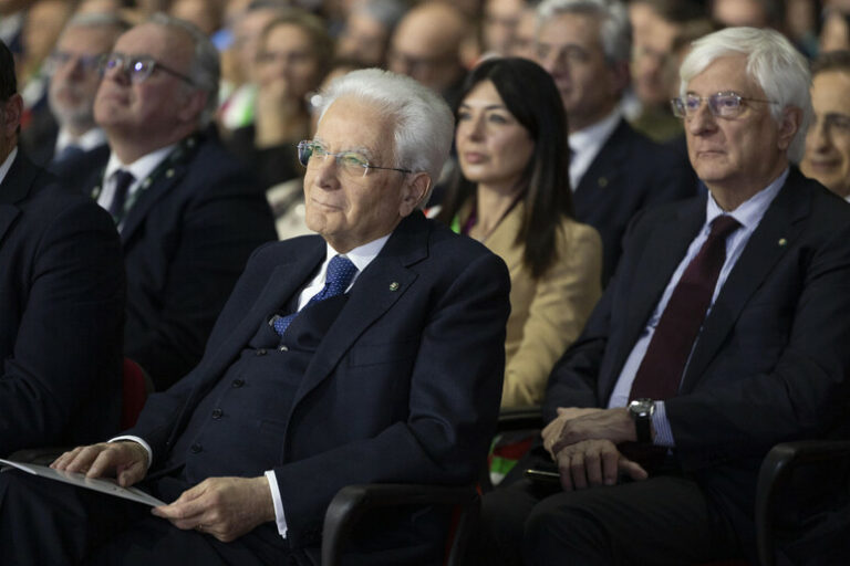 Alla Riscoperta della Democrazia Locale: Mattarella e l'Importanza dei Comuni nell'Unità d'Italia