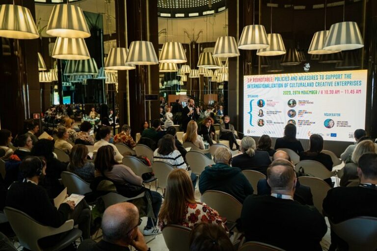 Creatività e Innovazione si Incontrano a Bari: il Summit che Cambia le Regole del Gioco