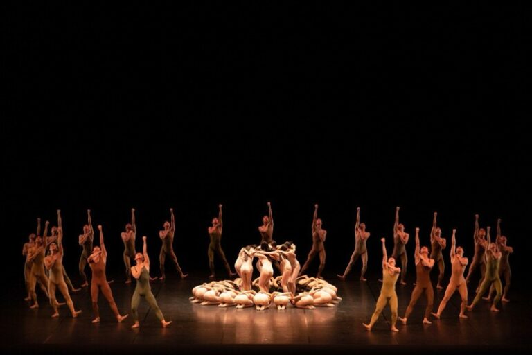 Il Ballo delle Ombre: Il Tokyo Ballet Incanta l'Italia nel Suo 60° Anniversario