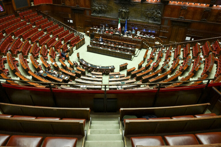 Impasse al Parlamento: Nessun Giudice Eletto per la Consulta dopo Dieci Tentativi