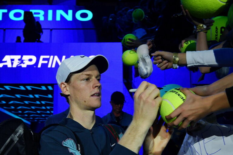 Sinner Brilla alle ATP Finals: Una Partenza da Campione