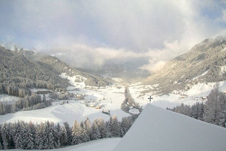 Sorpresa Invernale in Alto Adige: Neve a Primavera!