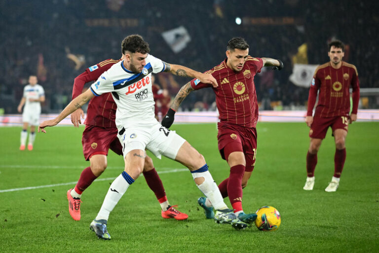 Atalanta Trionfa all'Olimpico: Zaniolo e De Roon Ribaltano la Roma