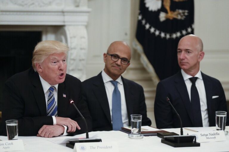 Jeff Bezos e la Manna da un Milione: Un Regalo d'Oro per l'Inaugurazione di Trump