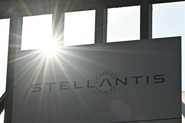 Stellantis: Un Calo nelle Vendite che Fa Riflettere