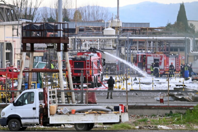 Tragedia a Calenzano: Ritrovati Due Corpi nell'Esplosione all'Eni