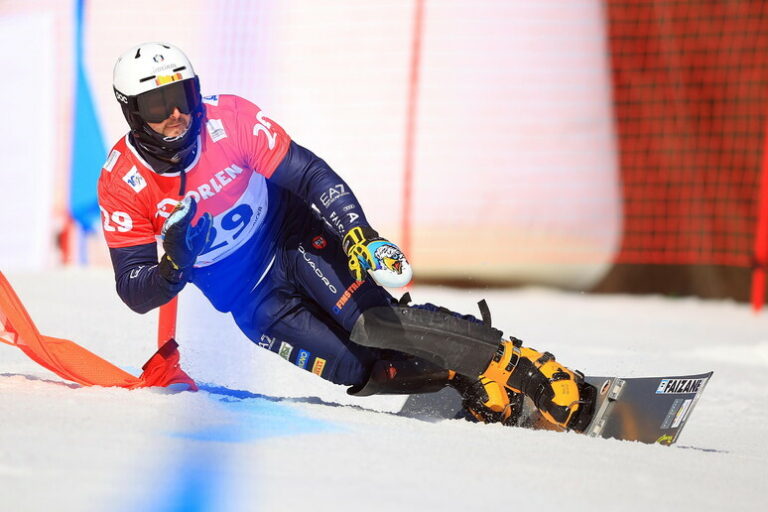 Trionfo Italiano sul Ghiaccio: Doppietta Azzurra a Yamquing nella Coppa del Mondo di Snowboard!