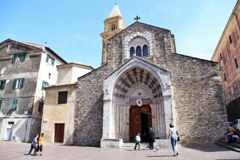 Un Giubileo di Restauri: La Cattedrale di Ventimiglia Riceve un'Iniezione di 100mila Euro