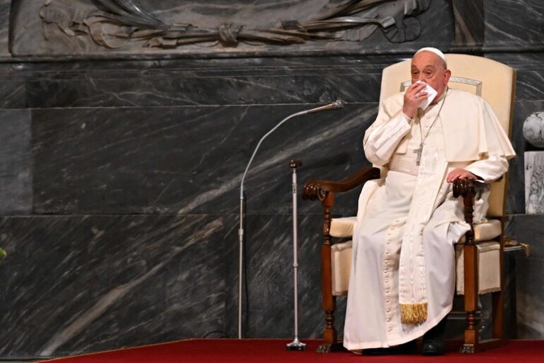 Il Sorriso come Arma: La Chiamata del Papa alle Suore per un Volto più Gioioso