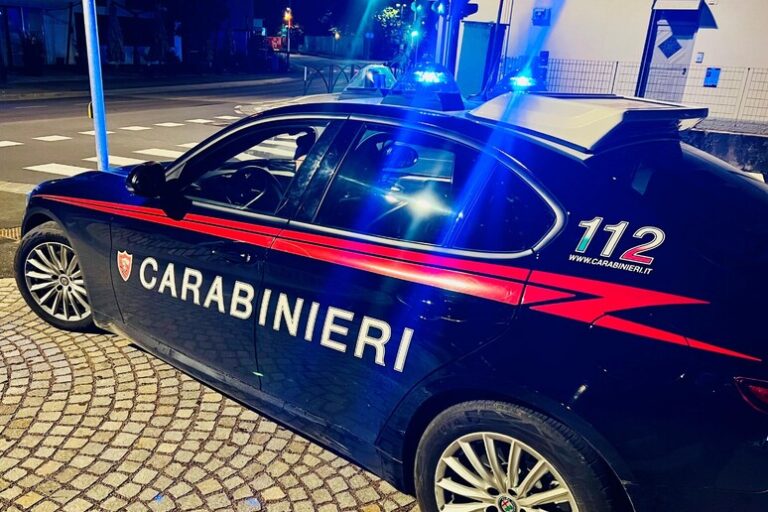 Lo Scacco Matto della Legge ai Signori del Mare: Arresti nella Camorra che Tassava i Pontili