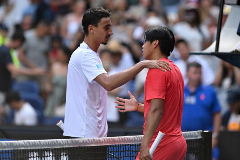 Lorenzo Sonego a Melbourne: Emozioni e Sogni nei Quarti dell'Australian Open