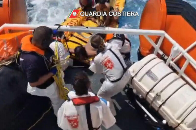 Tragedia e Speranza: Il Dramma dei Migranti a Lampedusa