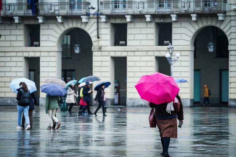 La Danza delle Stagioni: Tra Piogge e Nevi, la Primavera Bussa alla Porta