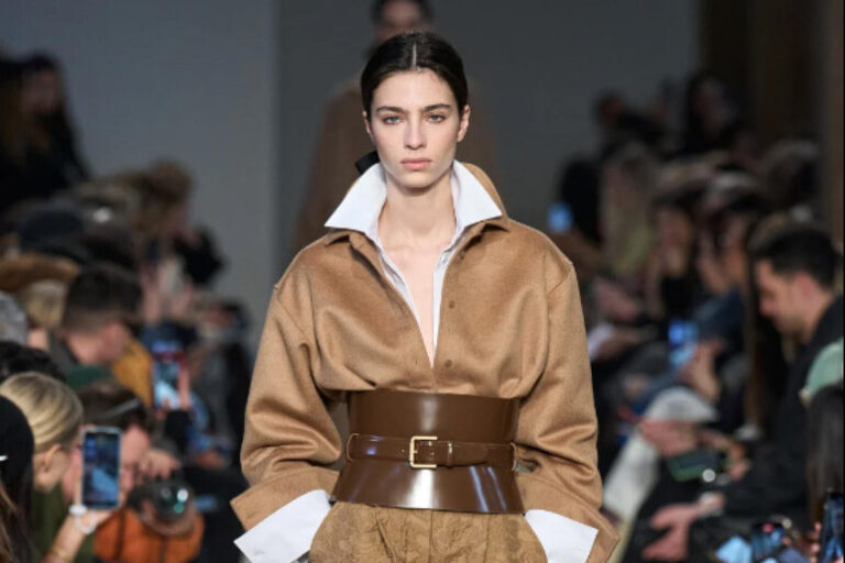 Romanticismo e Ribellione: La Rivoluzione di Max Mara sulle Passerelle di Milano