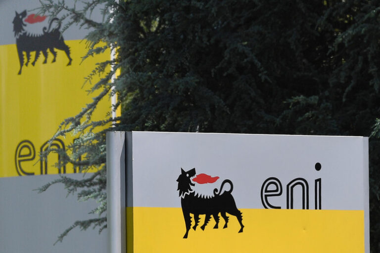 Un'Oasi di Petrolio: Eni e Petronas Rivoluzionano il Settore Energetico in Sud-Est Asiatico