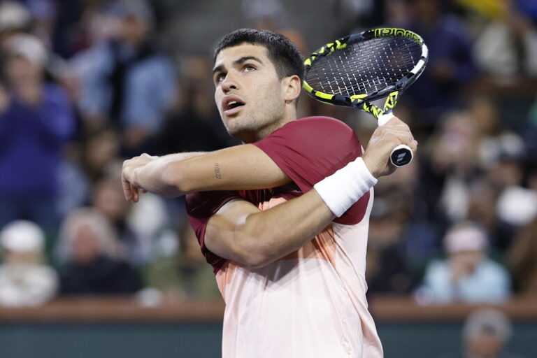 Battaglia nel Deserto: Alcaraz e Draper si Sfidano a Indian Wells