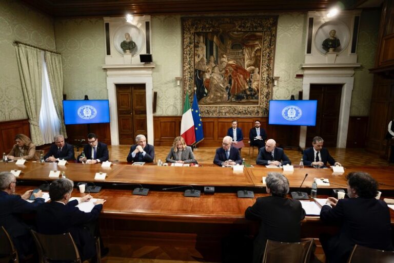 Giustizia in Bilico: Il Confronto Infuocato tra ANM e il Governo